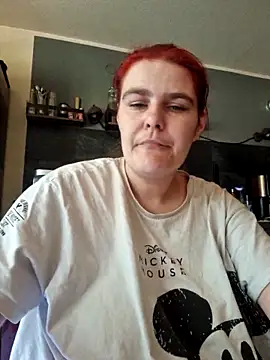 Snapshot of GoldenWifee chatting on 06/19/26, 05:13 GoldenWifee online show from 06/19/26, 05:13