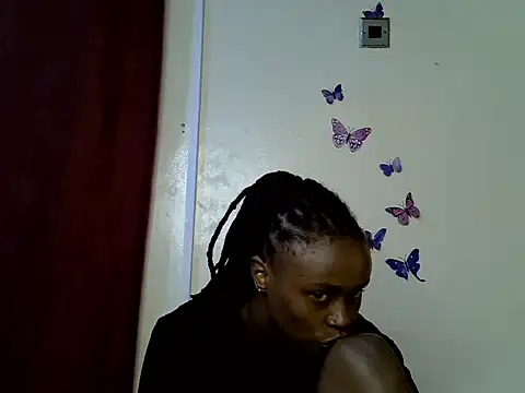 Snapshot of Rasta_tattoooed chatting on 06/17/26, 04:23 Rasta tattoooed online show from 06/17/26, 04:23