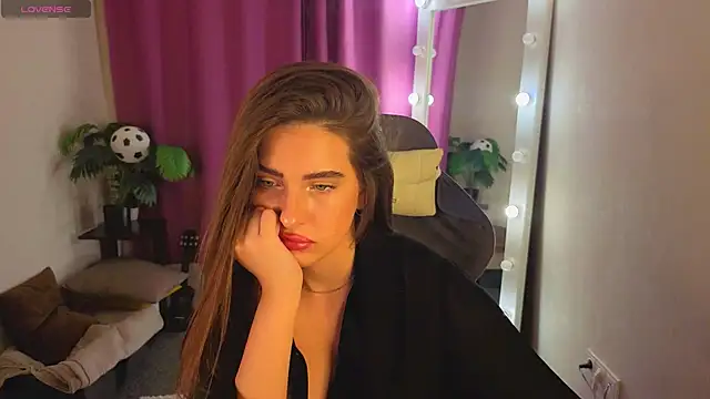Bella  Kallen online show from 06/29/26, 09:05