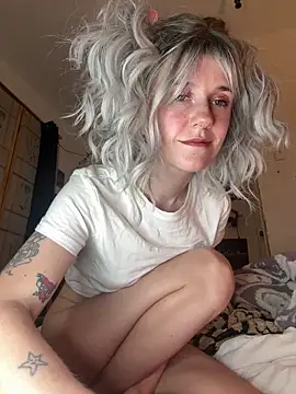 yourgirlfriday online show from 06/05/26, 11:16