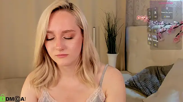 Chloe-Deccer online show from 07/27/26, 01:56