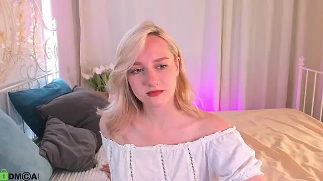 Chloe-Deccer online show from 07/21/26, 01:19