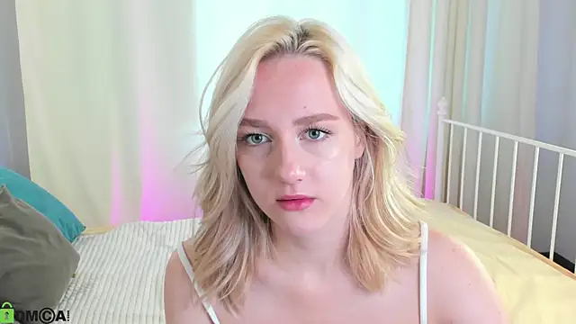 Chloe-Deccer online show from 07/06/26, 01:01