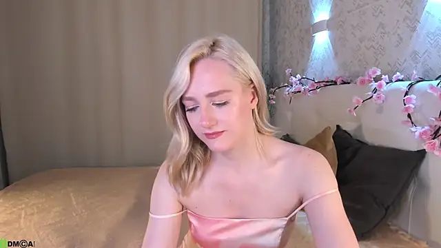 Chloe-Deccer online show from 06/25/26, 01:25
