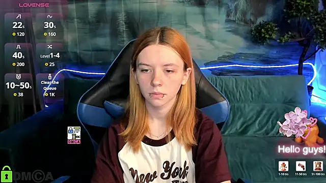 Snapshot of CarolInWonderland chatting on 06/12/26, 06:44 CarolInWonderland online show from 06/12/26, 06:44