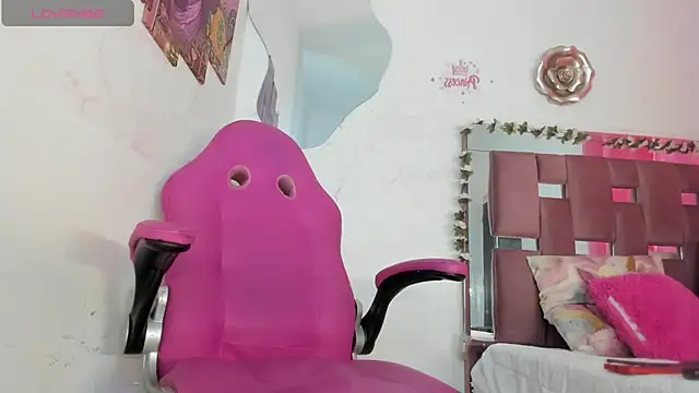 sofiaa cardenas online show from 07/10/26, 09:37