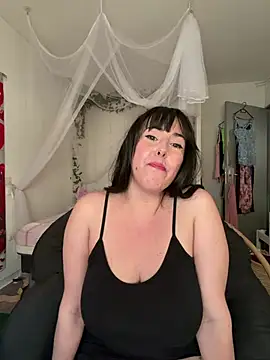 juliee1979 online show from 06/25/26, 06:13
