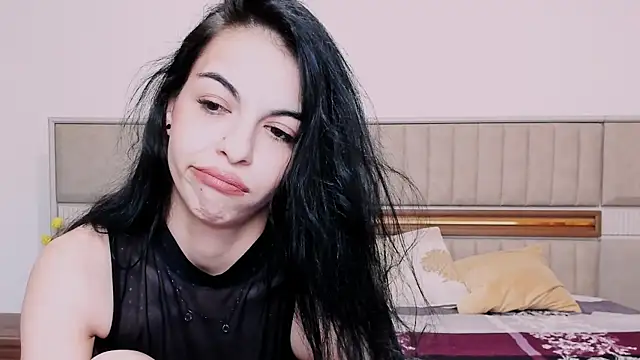 Snapshot of 00DirtyGirl00 chatting on 06/08/26, 08:09 00DirtyGirl00 online show from 06/08/26, 08:09