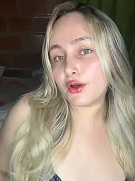 Snapshot of Rositafresitaa chatting on 06/19/26, 01:44 Rositafresitaa online show from 06/19/26, 01:44