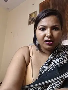 Snapshot of sheela_3563 chatting on 06/20/26, 04:06 sheela 3563 online show from 06/20/26, 04:06