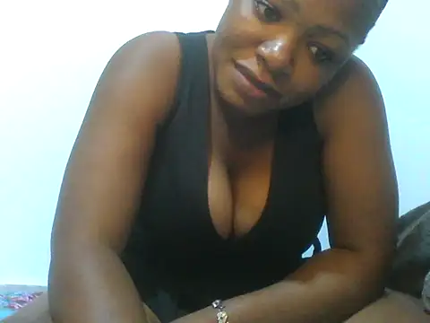 Snapshot of sweett_camillah chatting on 06/27/26, 10:05 sweett camillah online show from 06/27/26, 10:05