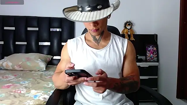 Erosscott  online show from 07/30/26, 03:22