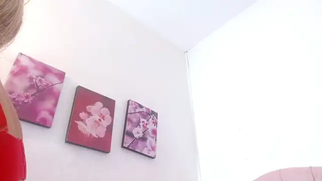  saray rose online show from 06/12/26, 08:06