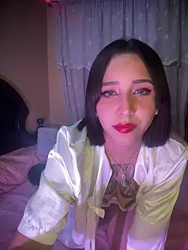 Snapshot of ameliasexlove chatting on 06/18/26, 05:06 ameliasexlove online show from 06/18/26, 05:06