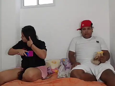 Hansell and lola online show from 06/06/26, 12:10
