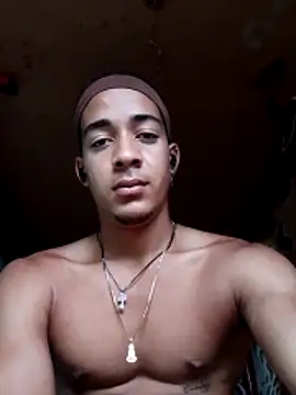 Snapshot of Enzo_Manul chatting on 06/08/26, 03:23 Enzo Manul online show from 06/08/26, 03:23