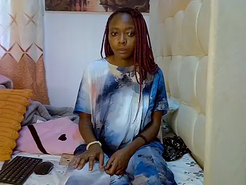 Snapshot of Melanin_magic chatting on 07/15/26, 01:07 Melanin magic online show from 07/15/26, 01:07