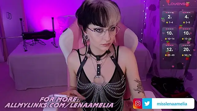 Snapshot of Lenas_Playroom chatting on 12/01/24, 08:47 Lenas Playroom online show from 12/01/24, 08:47