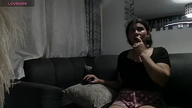 lily 202 online show from 06/18/26, 09:14