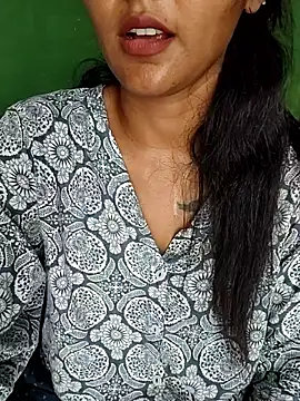 Miss-cutee online show from 06/18/26, 11:48