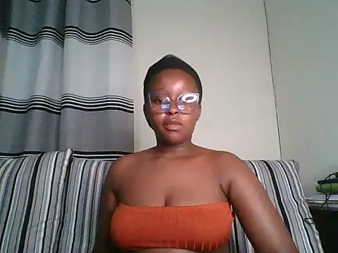 Ellah simone online show from 07/22/26, 09:28