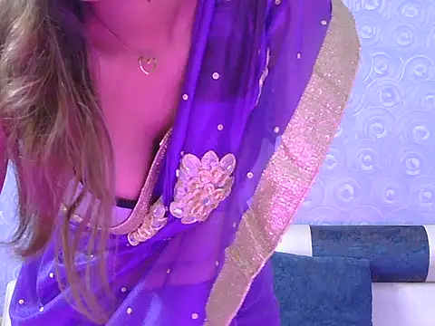 cute-iraa online show from 07/18/26, 06:00