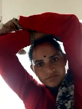 Snapshot of Hotnewbhabi_riya chatting on 06/18/26, 09:14 Hotnewbhabi riya online show from 06/18/26, 09:14