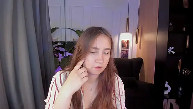 polly bloomm online show from 07/15/26, 05:14