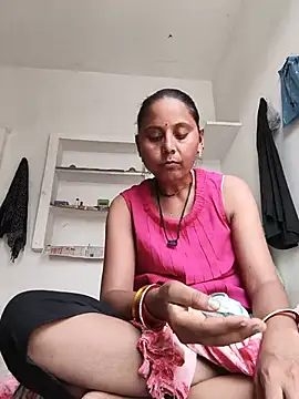 Snapshot of Karishna_hot chatting on 06/30/26, 11:21 Karishna hot online show from 06/30/26, 11:21
