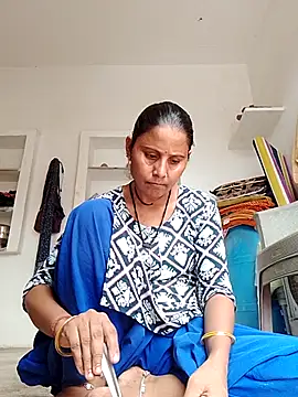 Snapshot of Karishna_hot chatting on 07/21/26, 06:48 Karishna hot online show from 07/21/26, 06:48