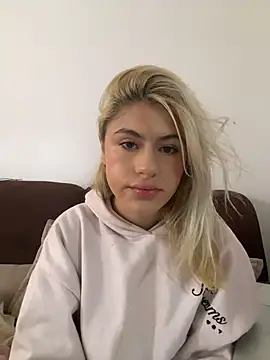 Snapshot of Lia-firee chatting on 07/10/26, 02:06 Lia-firee online show from 07/10/26, 02:06