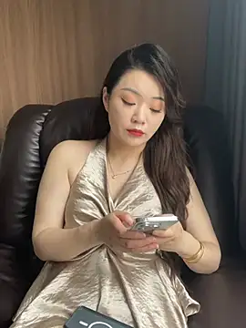 Snapshot of chuchu38677 chatting on 06/07/26, 03:45 chuchu38677 online show from 06/07/26, 03:45