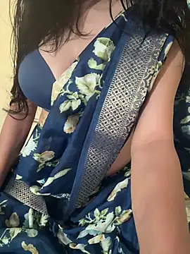 Snapshot of Aishu__Reddy chatting on 06/08/26, 09:43 Aishu Reddy online show from 06/08/26, 09:43
