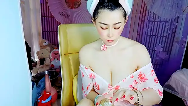 Snapshot of Duoduo-love chatting on 06/25/26, 02:42 Duoduo-love online show from 06/25/26, 02:42