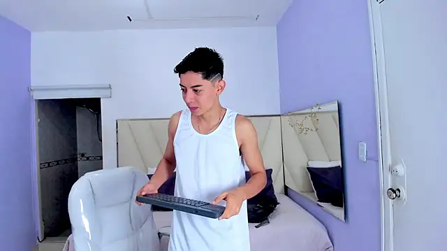 Ethan12  online show from 06/11/26, 01:30