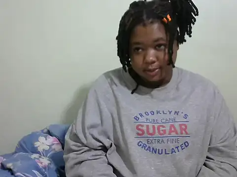 pretty julie22 online show from 06/27/26, 04:13