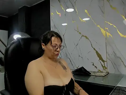 Susana Flame online show from 06/17/26, 03:06