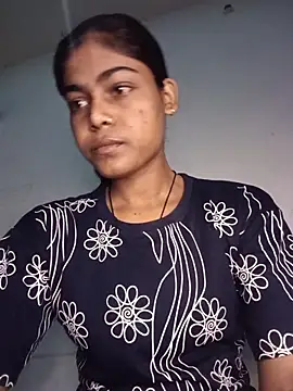 Snapshot of aapki_priya chatting on 06/14/26, 04:57 aapki priya online show from 06/14/26, 04:57