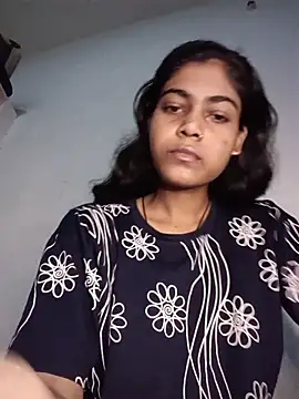 Snapshot of aapki_priya chatting on 06/15/26, 05:07 aapki priya online show from 06/15/26, 05:07