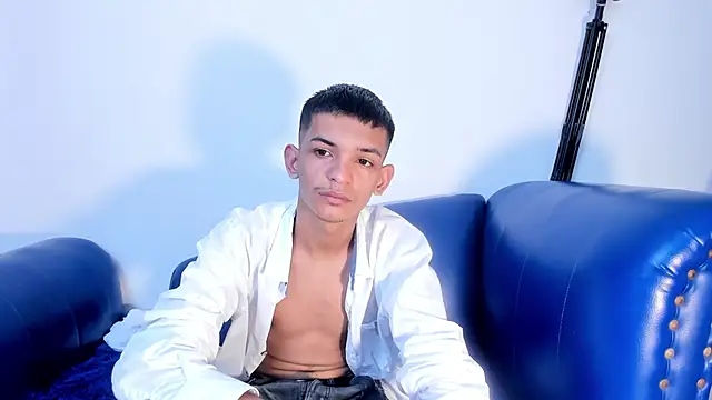 littlecum18 online show from 06/20/26, 02:44