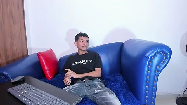 littlecum18 online show from 07/22/26, 01:24