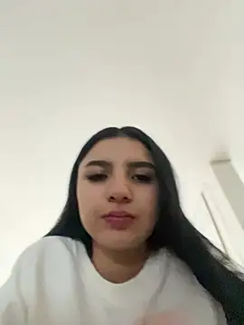 Snapshot of MilanMoon_ chatting on 07/12/26, 12:06 MilanMoon online show from 07/12/26, 12:06