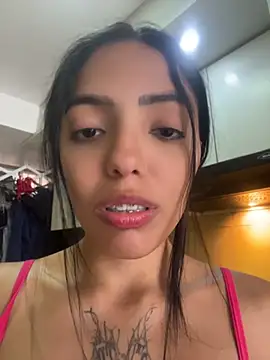 Snapshot of pursena_ chatting on 06/24/26, 06:39 pursena online show from 06/24/26, 06:39