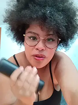 Lolacurly69 online show from 06/11/26, 04:04