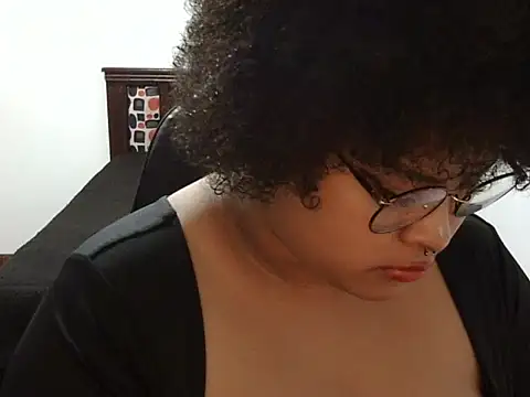 Lolacurly69 online show from 06/16/26, 12:10