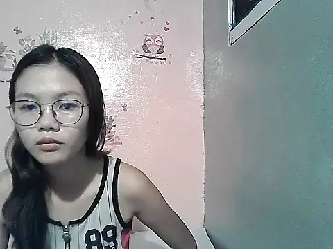 Snapshot of ClassyCrushpinay chatting on 06/19/26, 10:47 ClassyCrushpinay online show from 06/19/26, 10:47