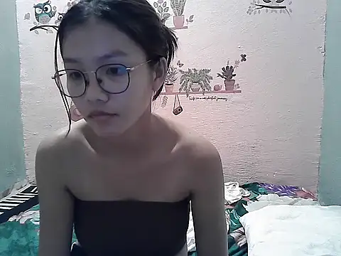 Snapshot of ClassyCrushpinay chatting on 06/15/26, 12:38 ClassyCrushpinay online show from 06/15/26, 12:38