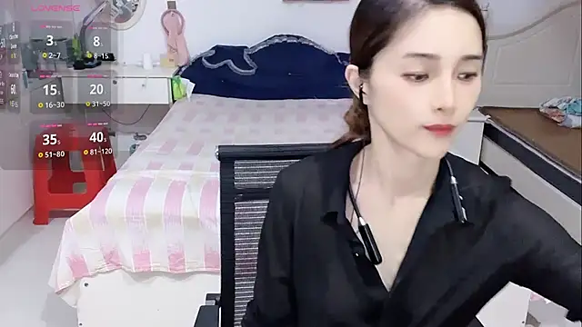 Snapshot of miaomiao-99 chatting on 07/08/26, 04:57 miaomiao-99 online show from 07/08/26, 04:57