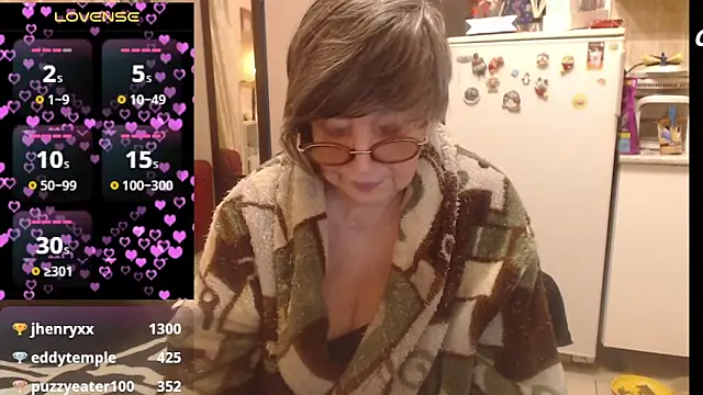 Sharon Amore online show from 03/26/26, 07:01