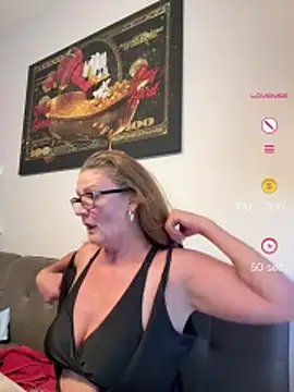 MumGabriela online show from 07/15/26, 10:55